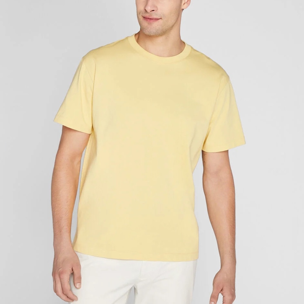 Relaxed Tee - Brand New - NEVER WORN - Yellow